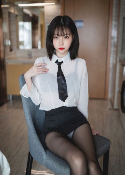 弥留之国爱丽丝
