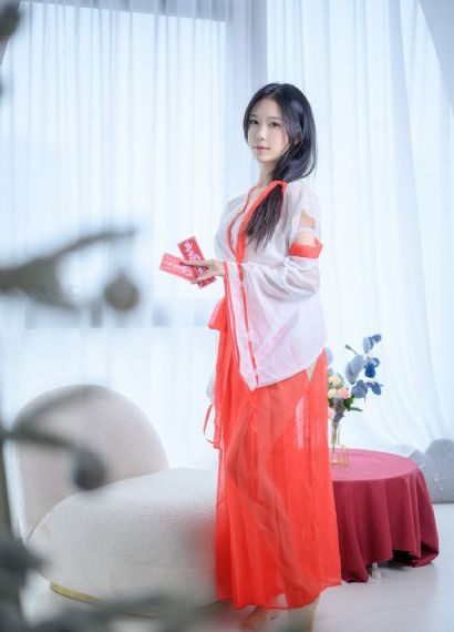 圣娼女1～5在线播放