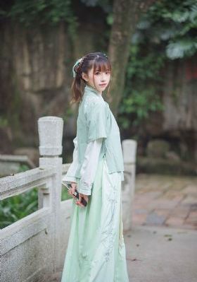 装的部首