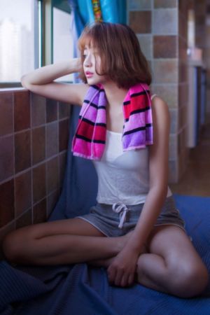 美女搞鸡