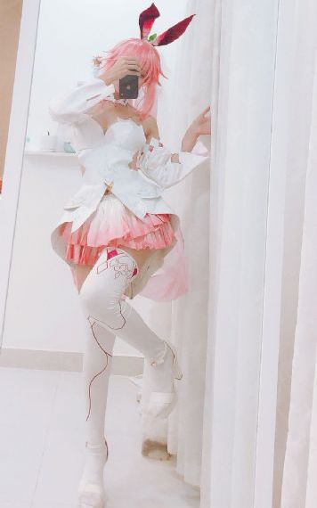 酒店服务生免费观看