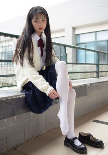 当着丈夫的面被夫上司侵犯的简介
