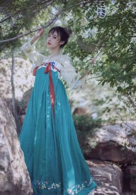 年轻妻子